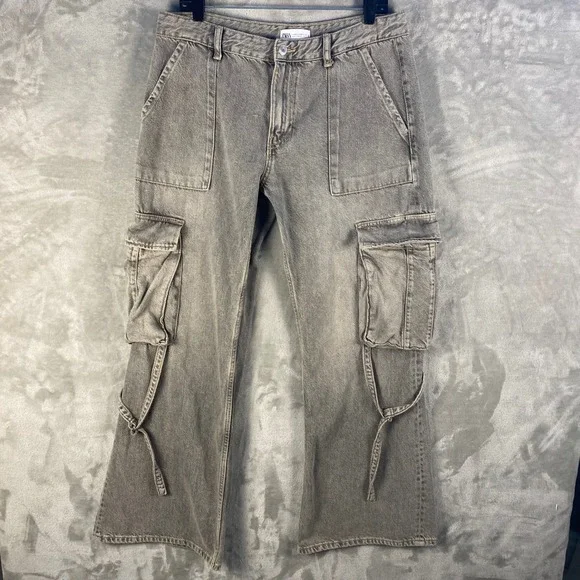 Zara Women's Gray Denim Cargo Jeans Size 10 Utility Pockets Wide Leg - Picture 1 of 8